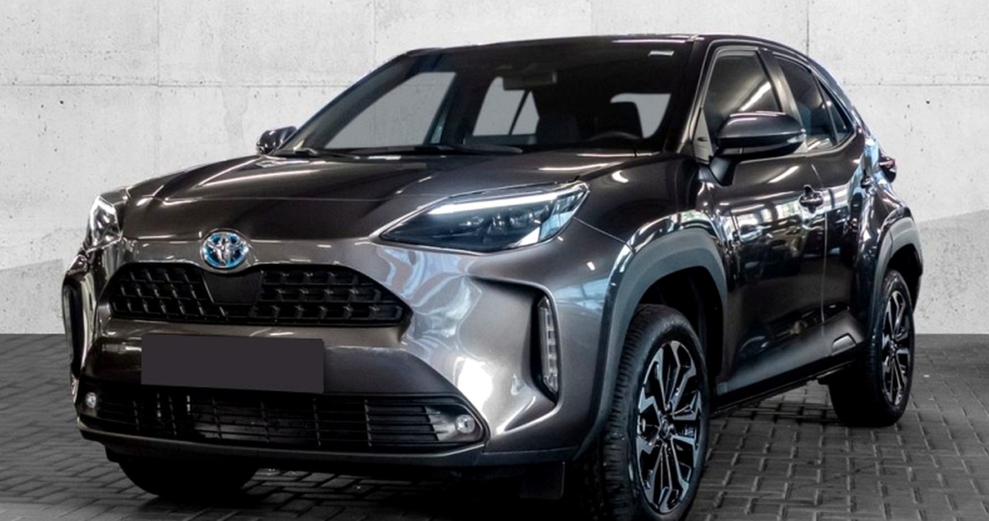 Toyota Yaris Cross — donkergrijs/antraciet
